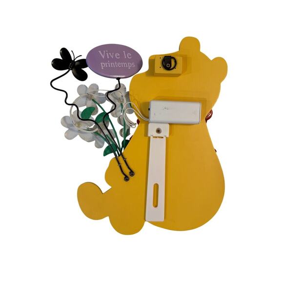 Vintage Disney Winnie the Pooh LED Wall Decor Flowers Butterfly Metal 13"x10" - Picture 3 of 6